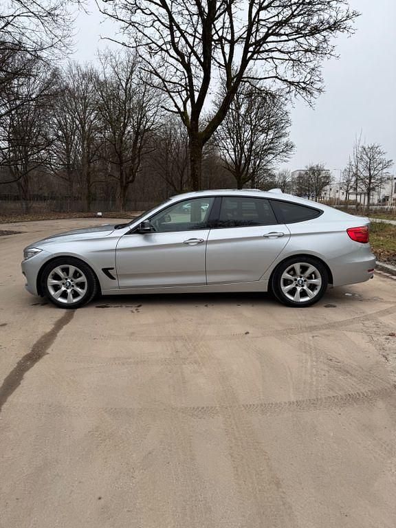 Gebraucht BMW 320 Gran Turismo Sport Line 184 PS (135 kW) 2013 Silber Limousine