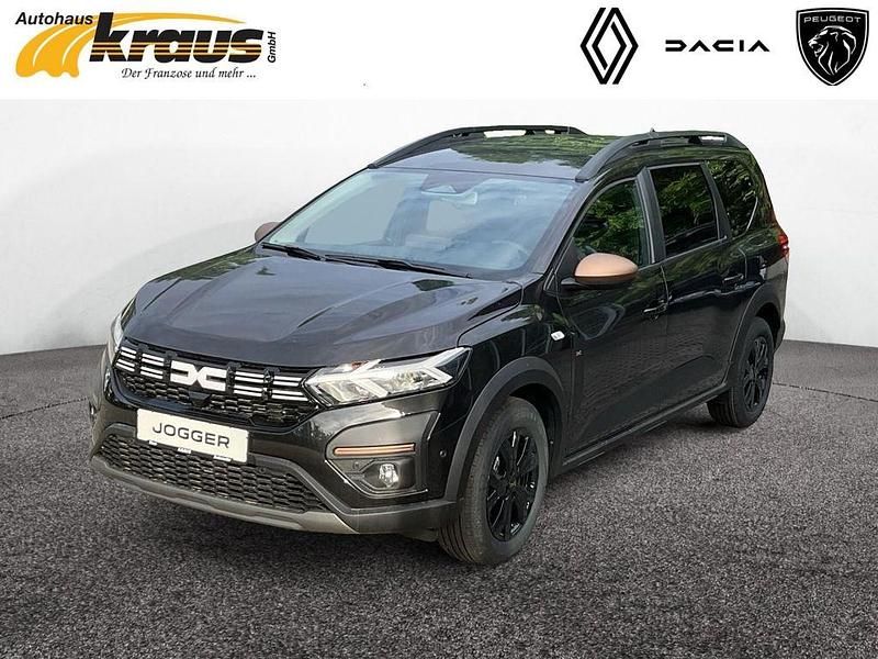 Gebraucht Dacia Jogger Extreme 101 PS (74 kW) 2024 Perlmuttschwarz Van / Kleinbus