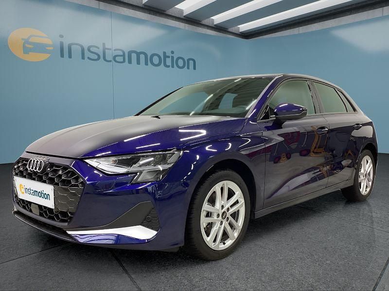 Blau Gebraucht 2025 Audi A3 Kleinwagen | 29.699 € - Bild 1/4