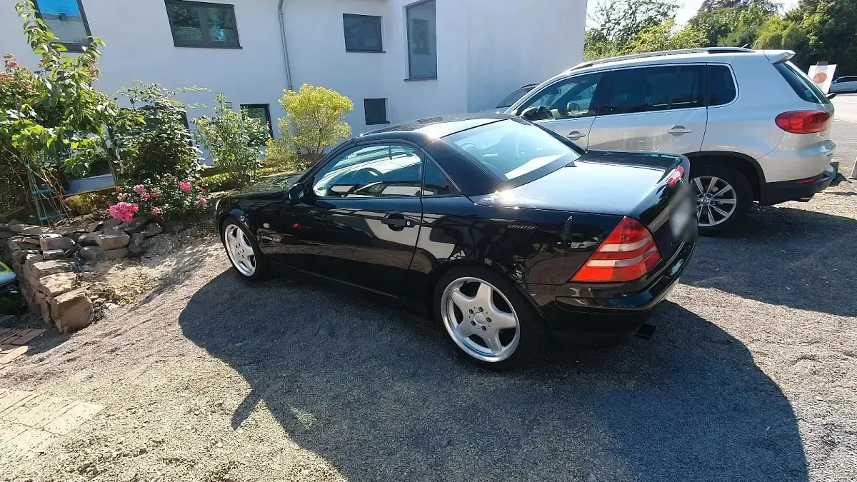 Gebraucht Mercedes SLK230 193 PS (141 kW) 1999 Schwarz Cabrio