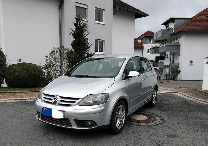 Gebraucht VW Golf IV 115 PS (84 kW) 2006 Silber Kleinwagen