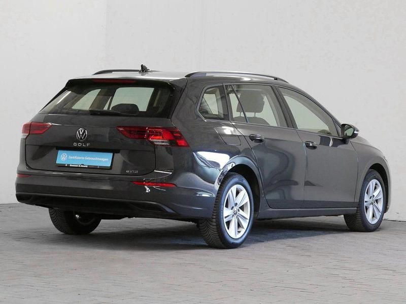 Gebraucht VW Golf VIII Life 110 PS (80 kW) 2024 Grau Kombi