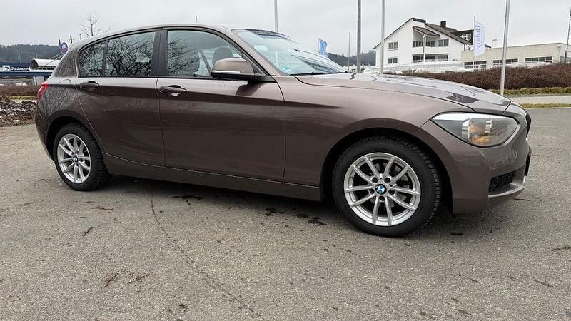 Gebraucht BMW 114 95 PS (69 kW) 2014 Braun Kleinwagen