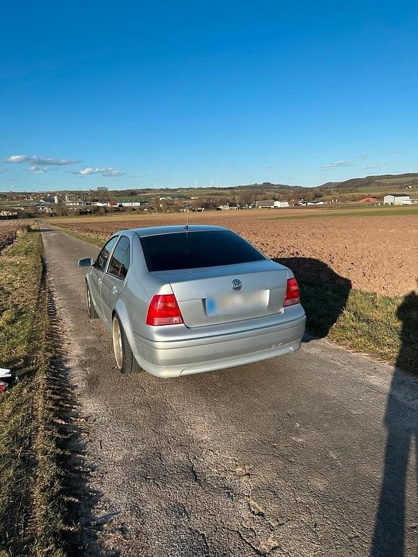 Gebraucht VW Bora 116 PS (85 kW) 2001 Silber Limousine