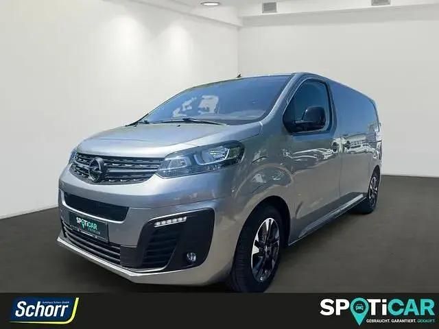 Quarz silber Gebraucht 2022 Opel Vivaro-e Combi Elegance Van | 29.900 € (Teuer) - Bild 1/4