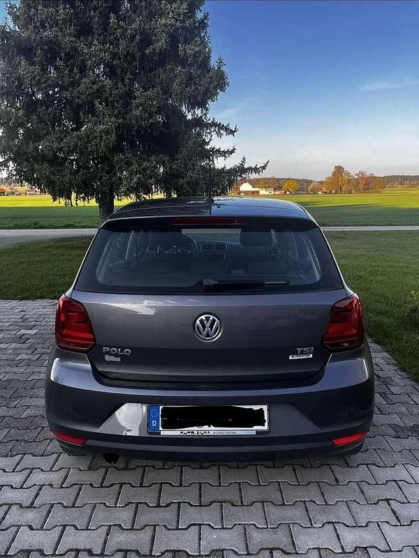 Gebraucht VW Polo Comfortline 90 PS (66 kW) 2014 Grau Kleinwagen