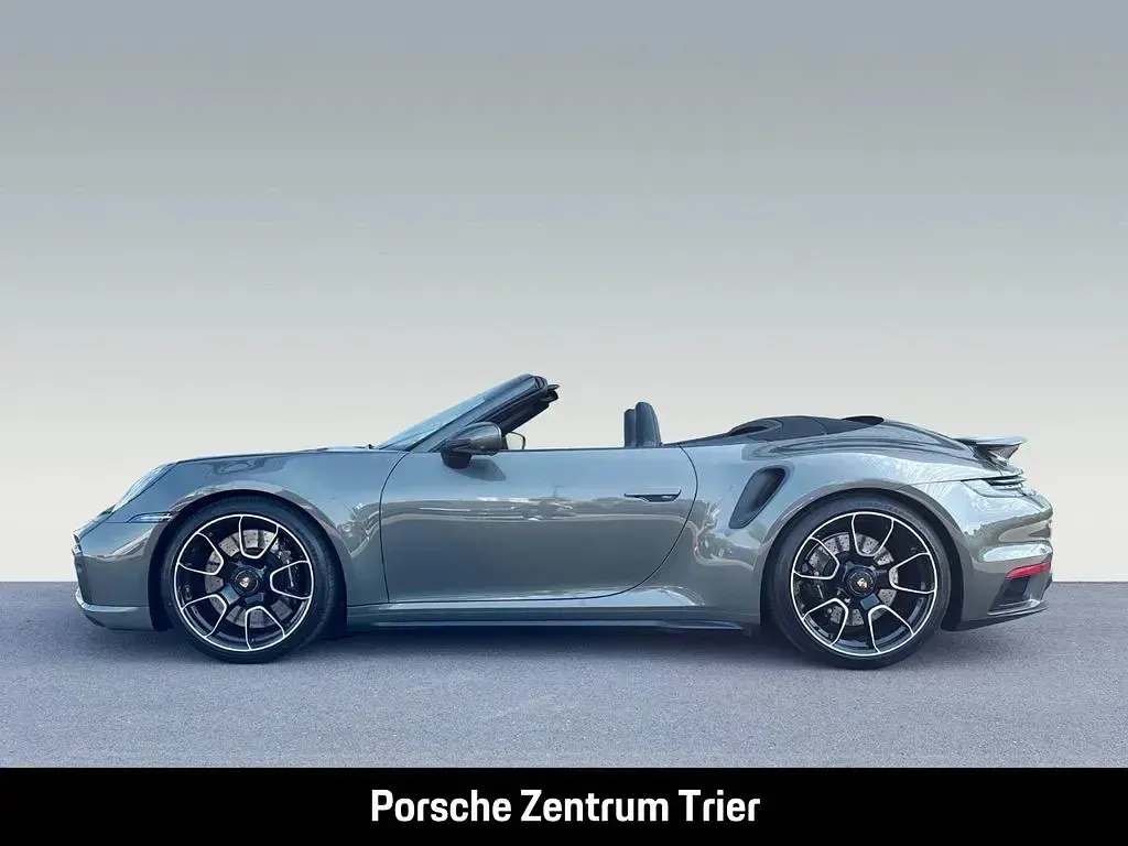 Gebraucht Porsche 992 581 PS (427 kW) 2023 Aventuringrünmetallic Cabrio