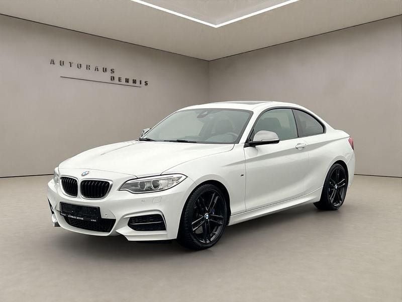Weiß Gebraucht 2017 BMW M240 M Sport Coupé | 28.500 € (Fairer Preis) - Bild 1/4