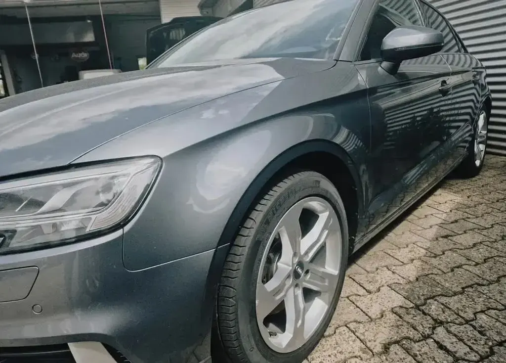 Gebraucht Audi A3 Sport 184 PS (135 kW) 2017 Grau Limousine