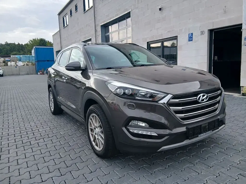 Gebraucht Hyundai Tucson Premium 177 PS (130 kW) 2016 Grau SUV