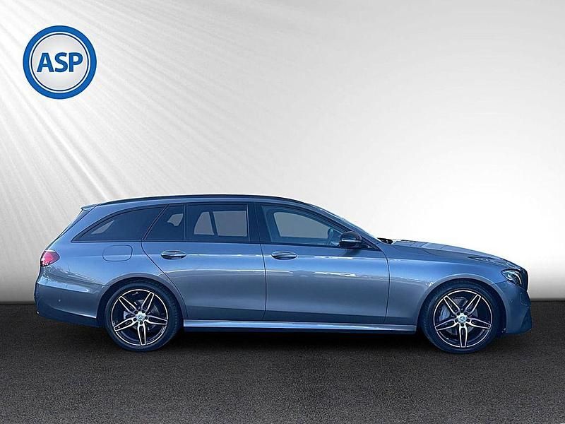 Gebraucht Mercedes E300 AMG line 245 PS (180 kW) 2019 Grau (selenitgrau  metalliclack) Limousine