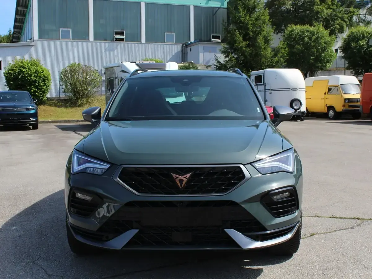 Gebraucht Cupra Ateca 300 PS (220 kW) 2025 Grün (dark forest) schwarz (alcantara) SUV