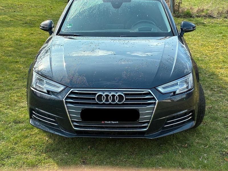 Gebraucht Audi A4 Sport 190 PS (139 kW) 2017 Blau Kombi