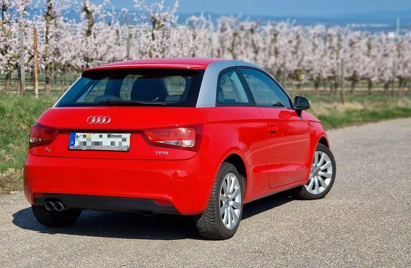 Gebraucht Audi A1 Ambition 122 PS (89 kW) 2012 Rot Kleinwagen