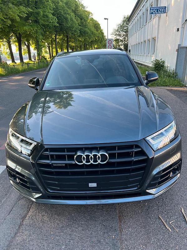 Andere außenfarben Gebraucht 2019 Audi Q5 S-Line SUV | 39.900 € (Fairer Preis) - Bild 1/4