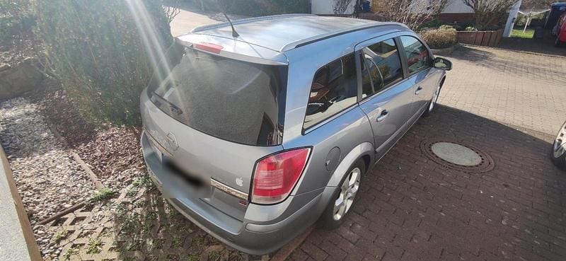 Gebraucht Opel Astra 125 PS (91 kW) 2005 Grau Kombi