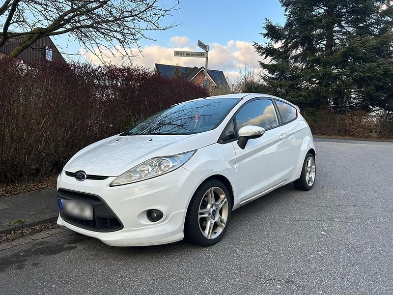 Gebraucht Ford Fiesta 104 PS (76 kW) 2009 Weiß Kleinwagen