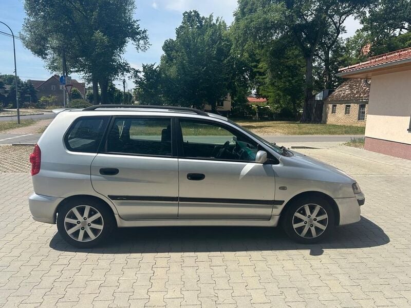 Gebraucht Mitsubishi Space Star 98 PS (72 kW) 2004 Silber Van / Kleinbus