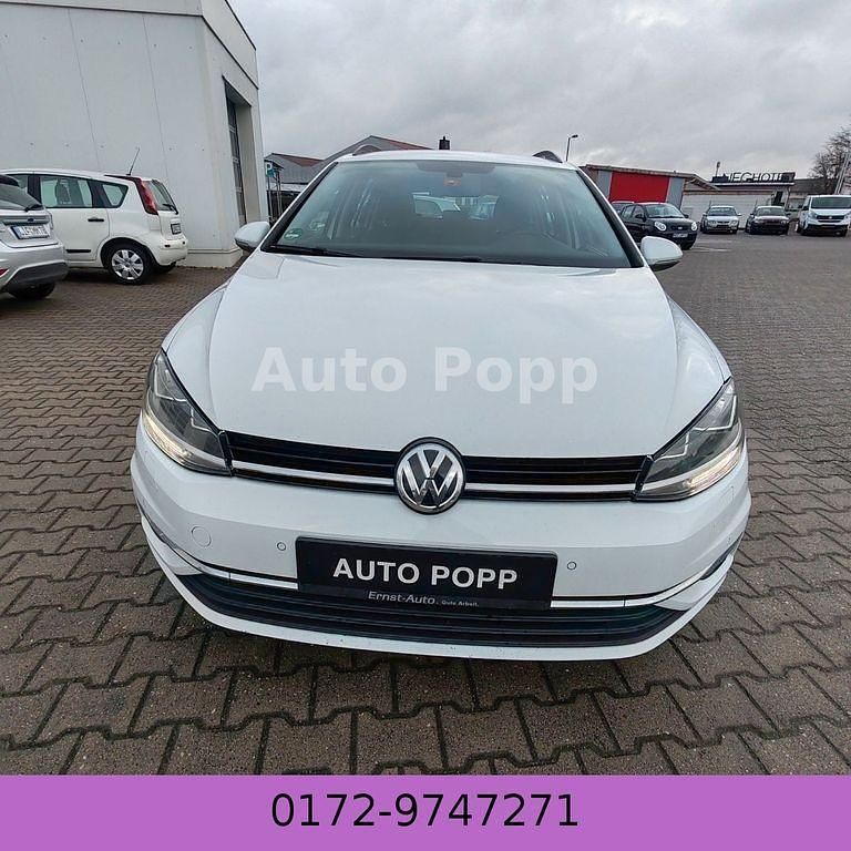 Gebraucht VW Golf VII Comfortline 150 PS (110 kW) 2018 Weiß Kombi