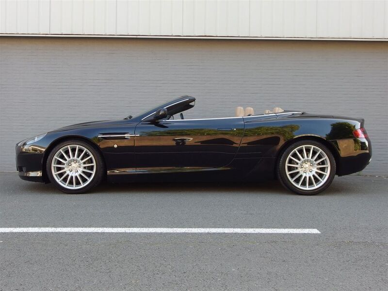 Schwarz Gebraucht 2006 Aston Martin DB9 Cabrio | 46.400 € - Bild 1/4