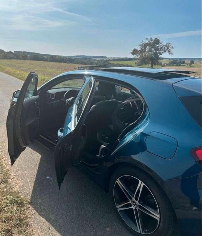 Gebraucht Mercedes A220 Progressive 190 PS (139 kW) 2019 Blau Limousine