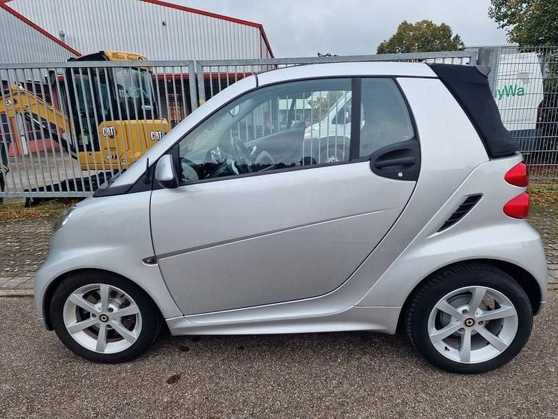 Silber Gebraucht 2013 Smart ForTwo Cabrio Passion Cabrio | 6.999 € (Fairer Preis) - Bild 1/4
