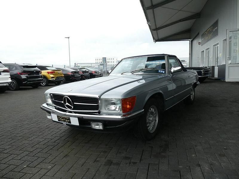 Gebraucht Mercedes SL380 158 PS (116 kW) 1983 Blau Cabrio