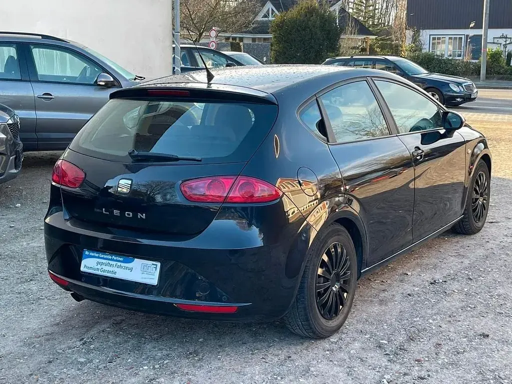 Gebraucht Seat Leon 105 PS (77 kW) 2010 Schwarz Kleinwagen