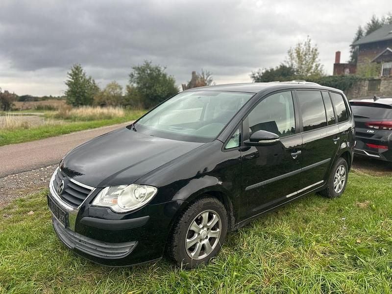 Schwarz Gebraucht 2009 VW Touran Conceptline Van / Kleinbus | 2.500 € (Superpreis) - Bild 1/4