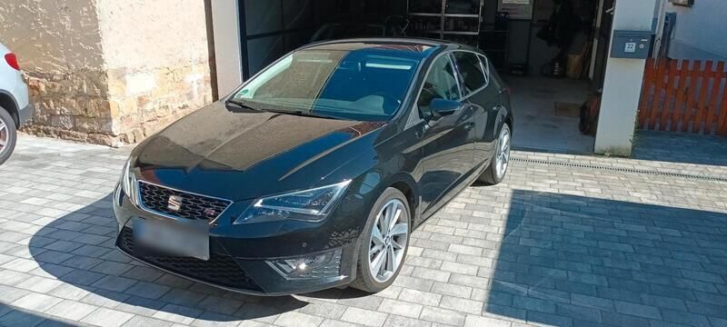 Schwarz Gebraucht 2016 Seat Leon FR Limousine | 13.900 € (Etwas zu teuer) - Bild 1/4