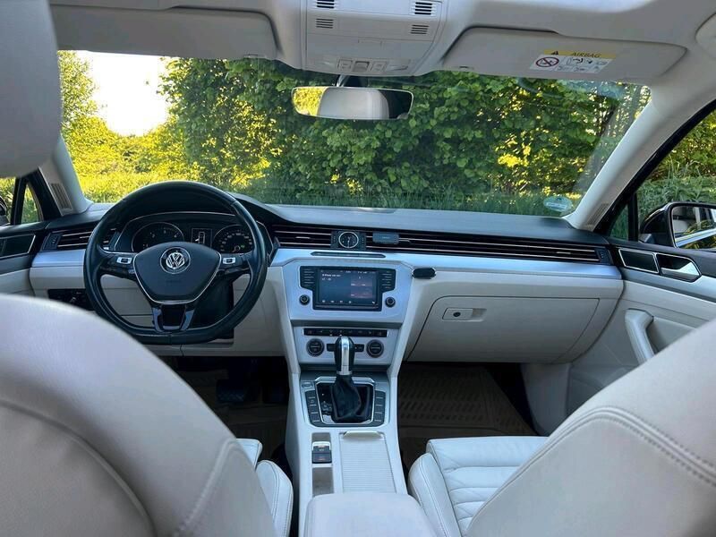 Schwarz Gebraucht 2017 VW Passat Limousine | 16.299 € (Etwas zu teuer) - Bild 1/4