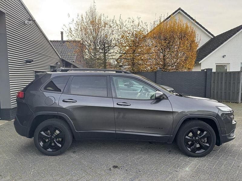 Gebraucht Jeep Cherokee Night Eagle 200 PS (147 kW) 2016 Grau SUV