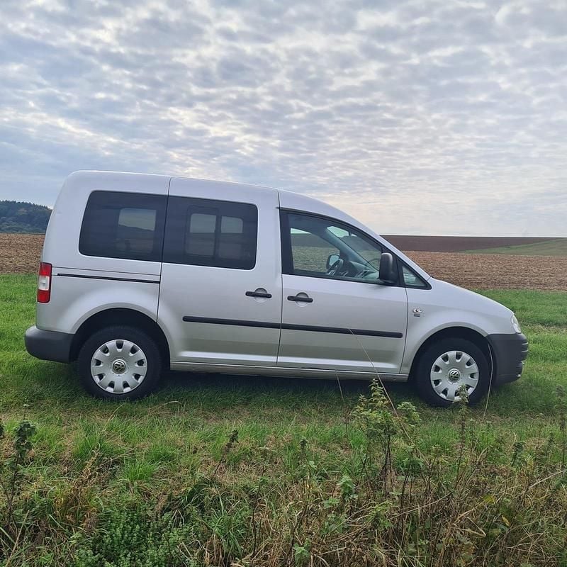 Silber Gebraucht 2009 VW Caddy Van / Kleinbus | 9.000 € (Teuer) - Bild 1/4