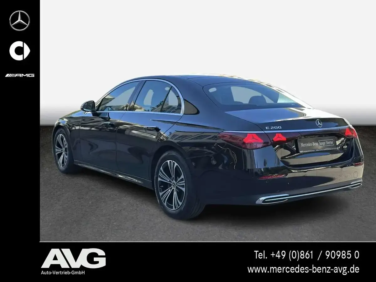 Gebraucht Mercedes E200 Advanced 204 PS (150 kW) 2025 Obsidianschwarz Limousine