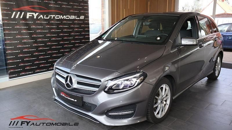 Gebraucht Mercedes B180 Style 122 PS (89 kW) 2018 Mountaingrau  met. Van / Kleinbus