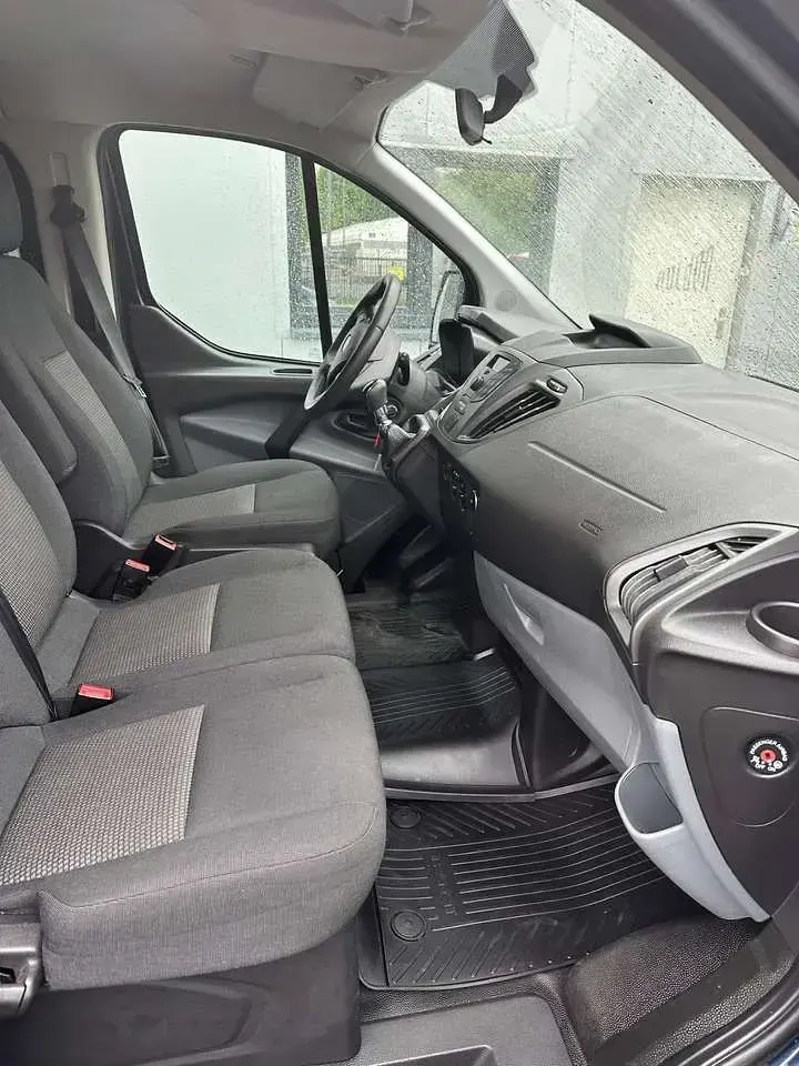 Käytetty Ford Transit Custom 105 HP (77 kW) 2017 Sininen Farmari