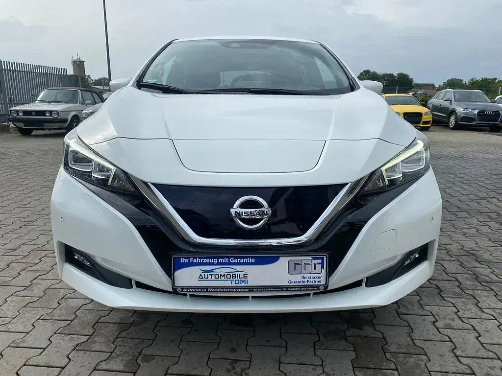 Gebraucht Nissan Leaf 360º 160 kW (218 PS) 2022 Weiß Kleinwagen