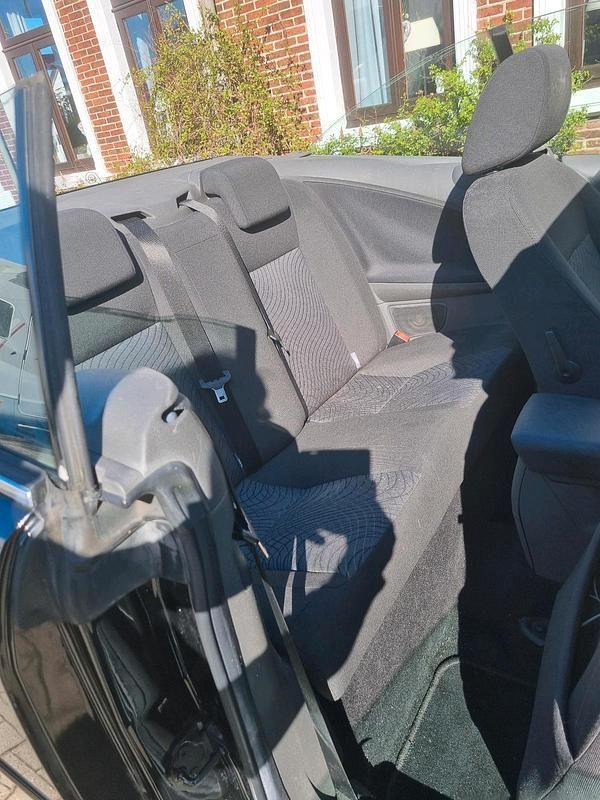 Gebraucht Ford Focus Cabriolet 100 PS (73 kW) 2009 Schwarz Cabrio