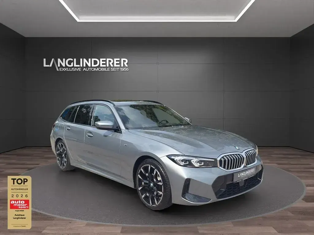 Gebraucht BMW 320 M Sport 190 PS (139 kW) 2026 Skyscraper grau metallic Kombi