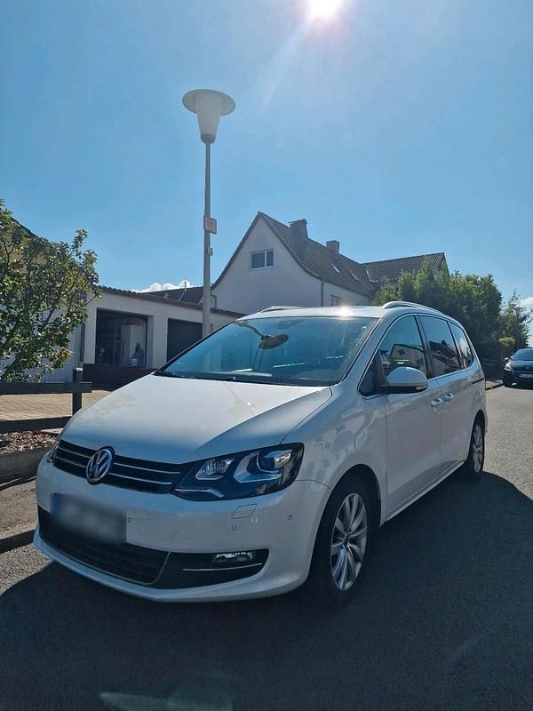 Weiß Gebraucht 2014 VW Sharan Van / Kleinbus | 12.500 € (Guter Preis) - Bild 1/4