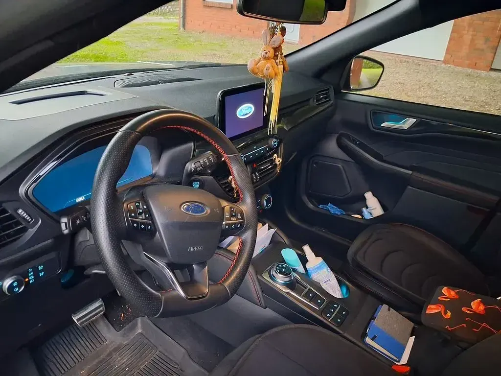 Gebraucht Ford Kuga ST-Line 190 PS (139 kW) 2022 Blau SUV