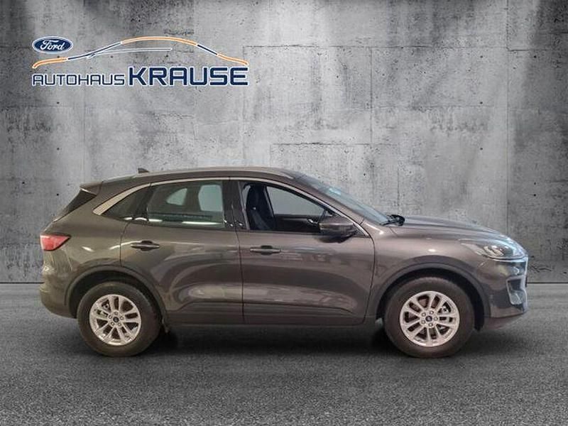 Gebraucht Ford Kuga Titanium 120 PS (88 kW) 2018 Magneticgrau (metallic) SUV