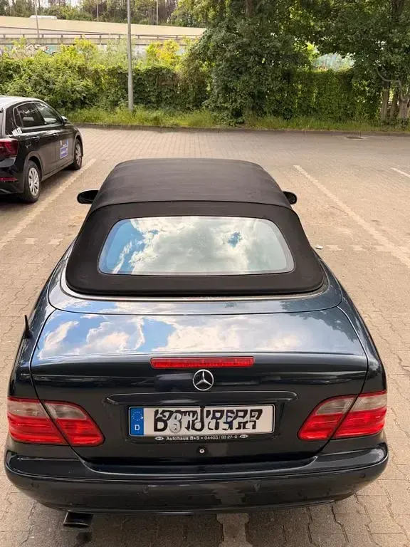 Używany Mercedes CLK230 Elegance 193 KM (141 kW) 2000 Niebieski Kabriolet