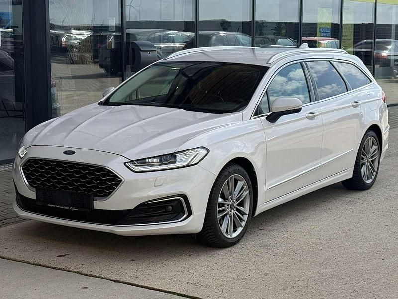 Gebraucht Ford Mondeo Vignale 140 PS (102 kW) 2020 Arktisweiß (metallic) Kombi