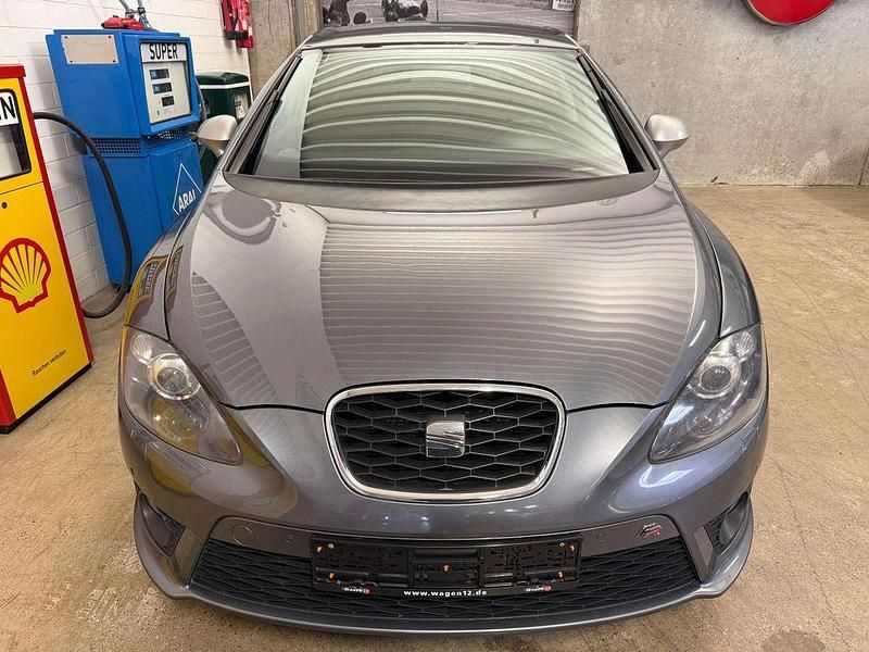 Gebraucht Seat Leon FR 190 PS (139 kW) 2012 Grau Limousine