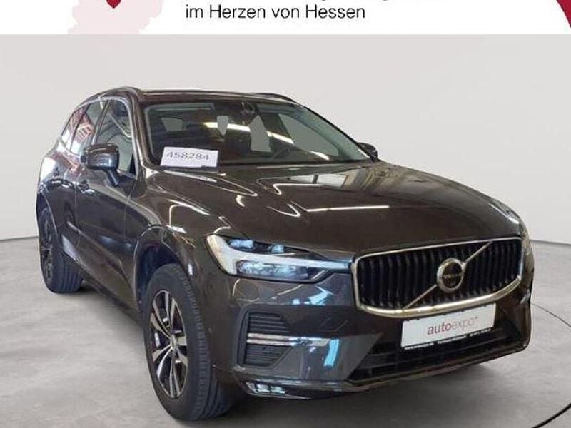 Platinum grey metallic Gebraucht 2022 Volvo XC60 Momentum SUV | 33.189 € (Superpreis) - Bild 1/4