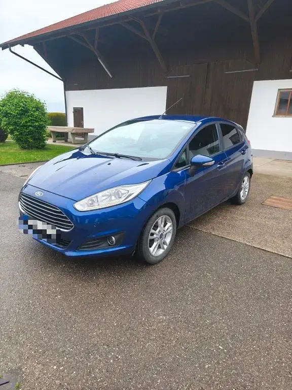 Usata Ford Fiesta SYNC Edition 101 CV (74 kW) 2016 Blu Utilitaria