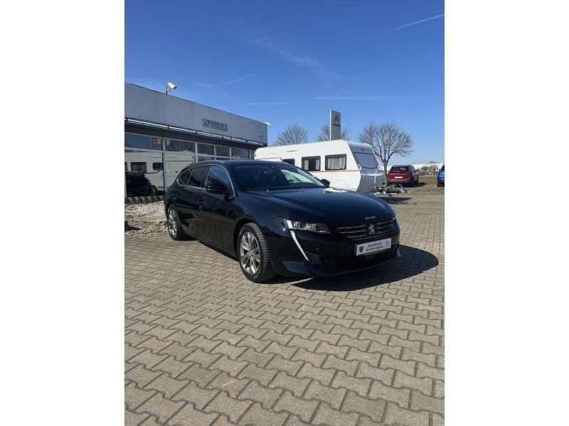 Gebraucht Peugeot 508 SW Allure 163 PS (119 kW) 2020 Unbekannt (metallic) Kombi