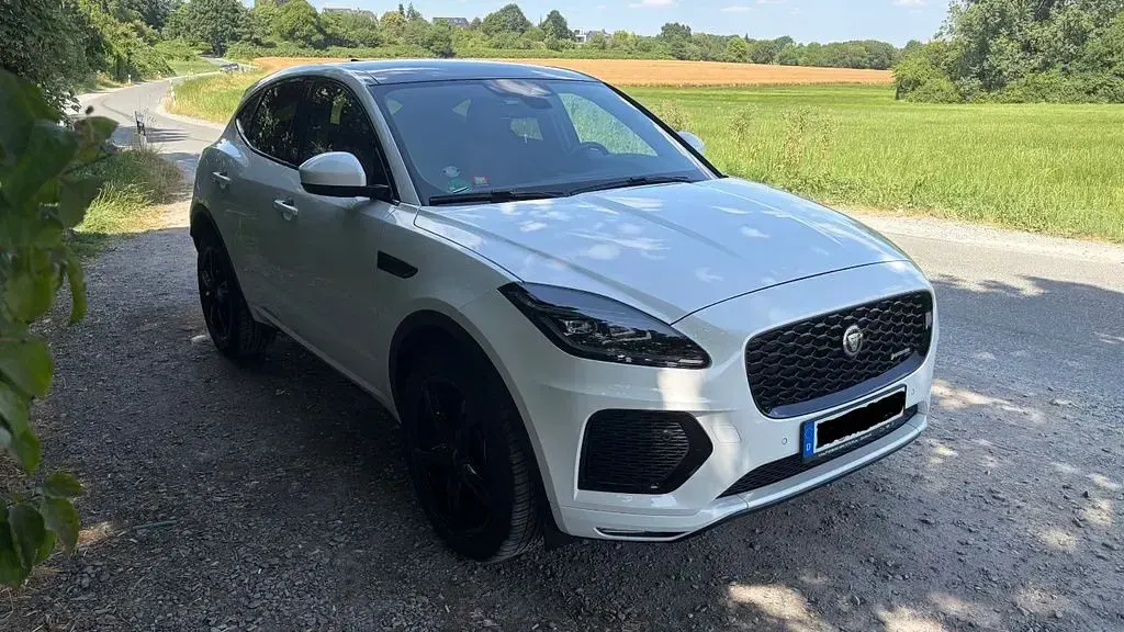 Gebraucht Jaguar E-Pace R-Dynamic 200 PS (147 kW) 2022 Weiß SUV