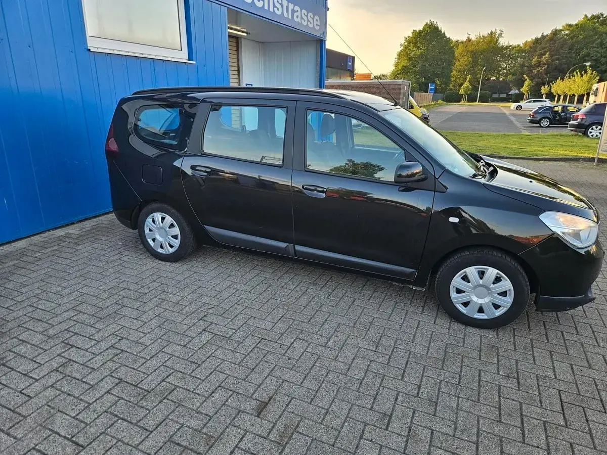 Gebraucht Dacia Lodgy Prestige 109 PS (80 kW) 2013 Schwarz Van / Kleinbus